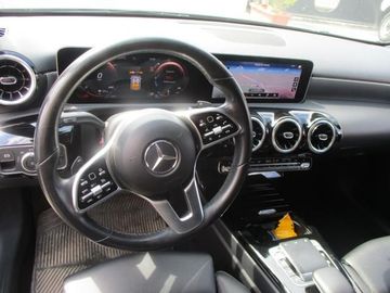 Mercedes A 180 - 11