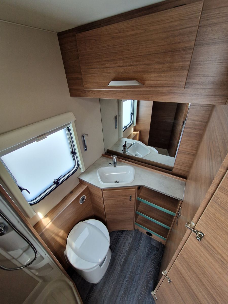 Fahrzeugabbildung Knaus Sport 580 QS 3er Stockbett, DuoControl, uvm...