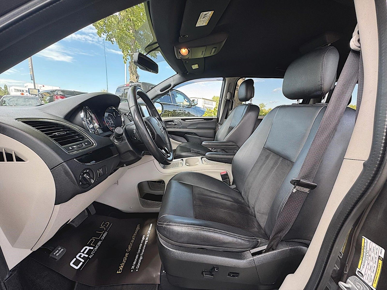 Fahrzeugabbildung Dodge Grand Caravan 3.6 V6 *7 Sitze*Kamera*CarPlay*