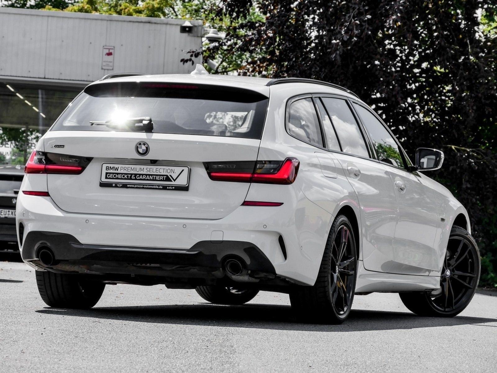 BMW 330e xDrive A M Sport HUD AHK RFK NAVI LED DAB