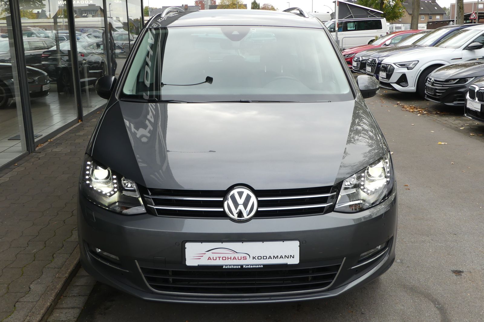 Volkswagen Sharan Highline*PDC*SHZ*ACC*Kamera*Alcantara*AHK imagem 3