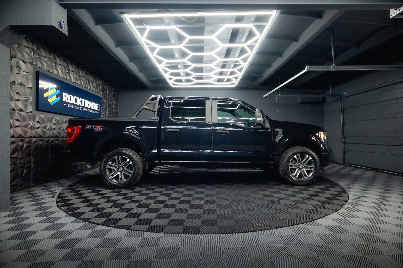 Fahrzeugabbildung Ford F150 5.0L V8 4x4 Offroad  SuperCrew RAPTOR 19%