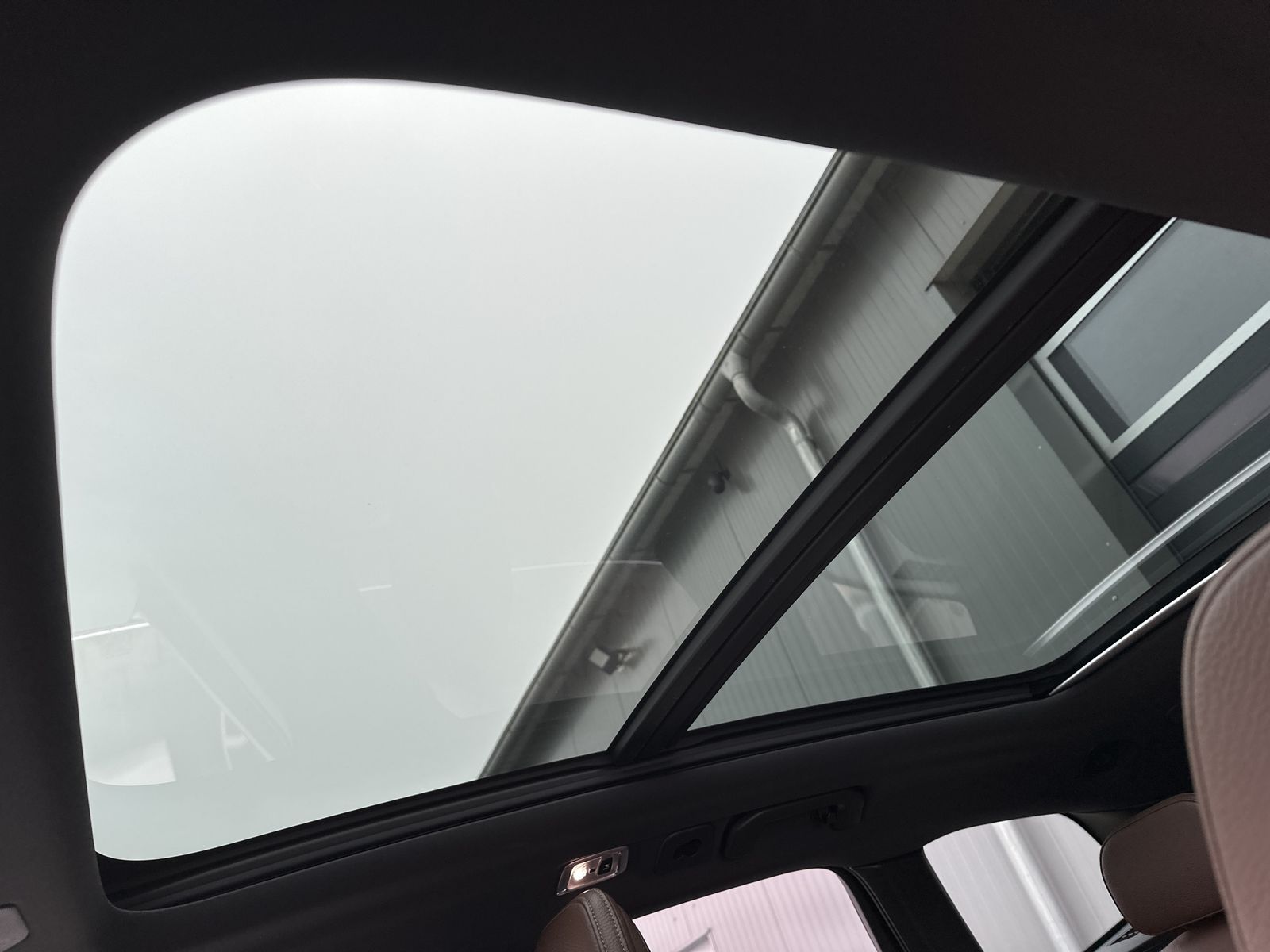 Fahrzeugabbildung Volvo XC60 B4 D Geartronic Inscription NAV+LED+PANO+VC