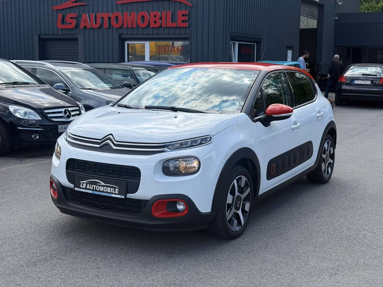 Citroën C3 Shine/LED/1.Hand/SHZ/PDC/Top-Zustand