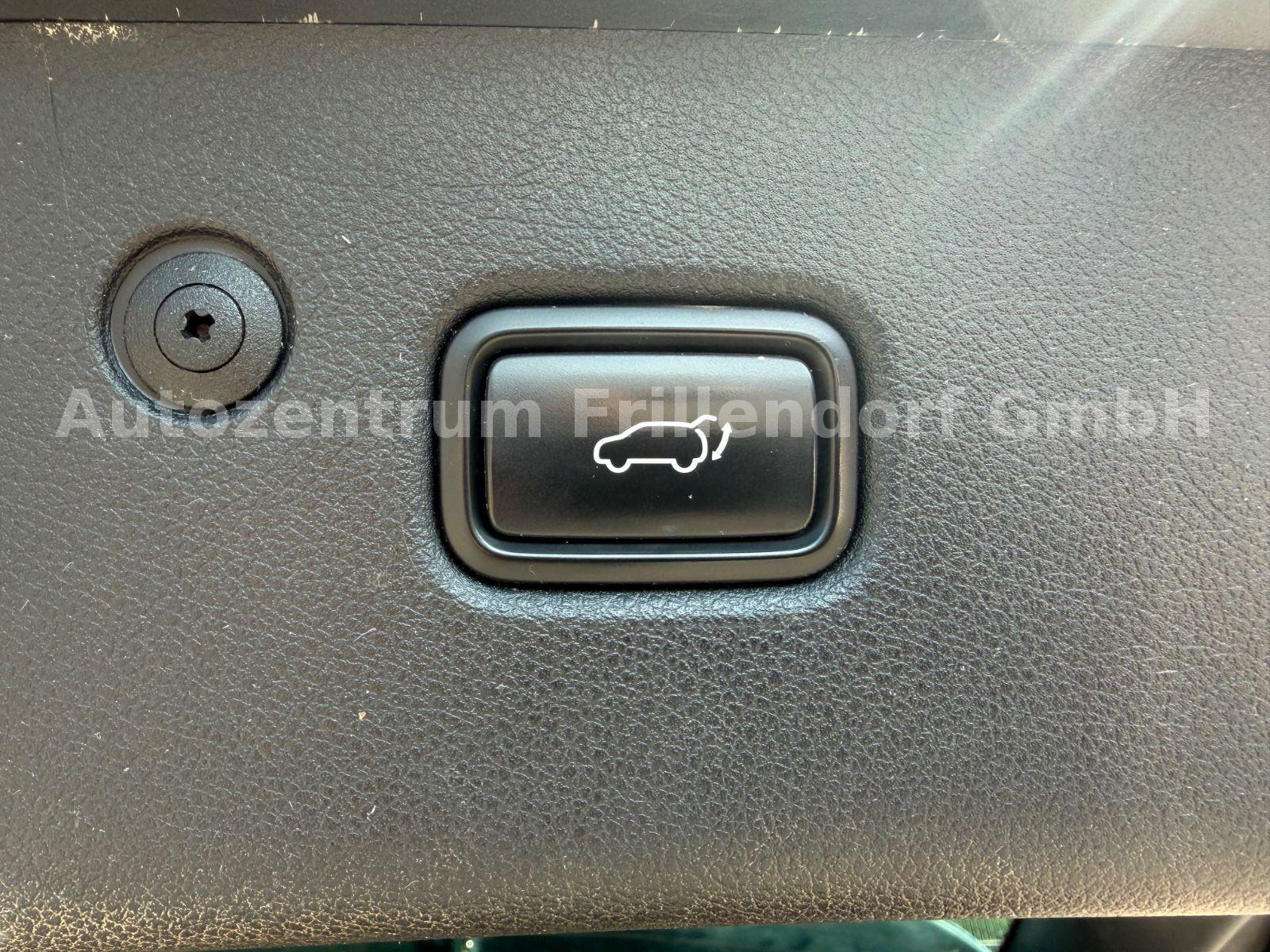 Kia Sportage GT-Line 4WD AUTOMATIK/NAVI/XENON/PANO!!