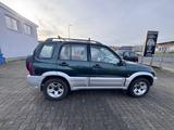 Suzuki Grand Vitara 5-trg. 2.5 V6 Comfort - aus 2000: Geländewagen