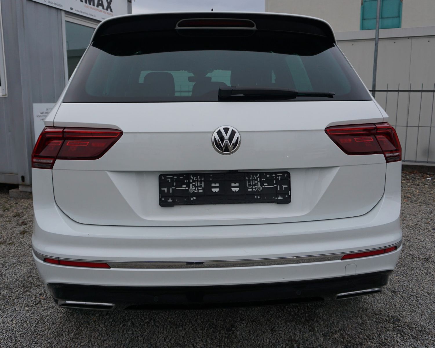 Fahrzeugabbildung Volkswagen Tiguan Highline 4M R-Line Panorama,Navi,LED,AHK
