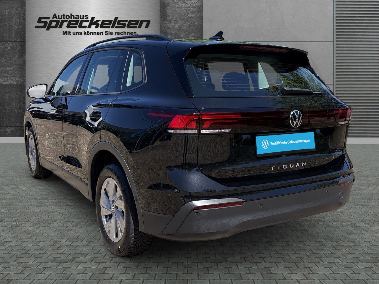 Volkswagen Tiguan 2.0 TDI Automatik Navi AHK LED Rückfahrka foto 3