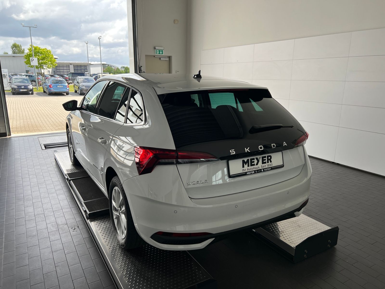 Fahrzeugabbildung SKODA Scala Selection 1.0 TSI DSG *LED, ACC, Kamera, 1