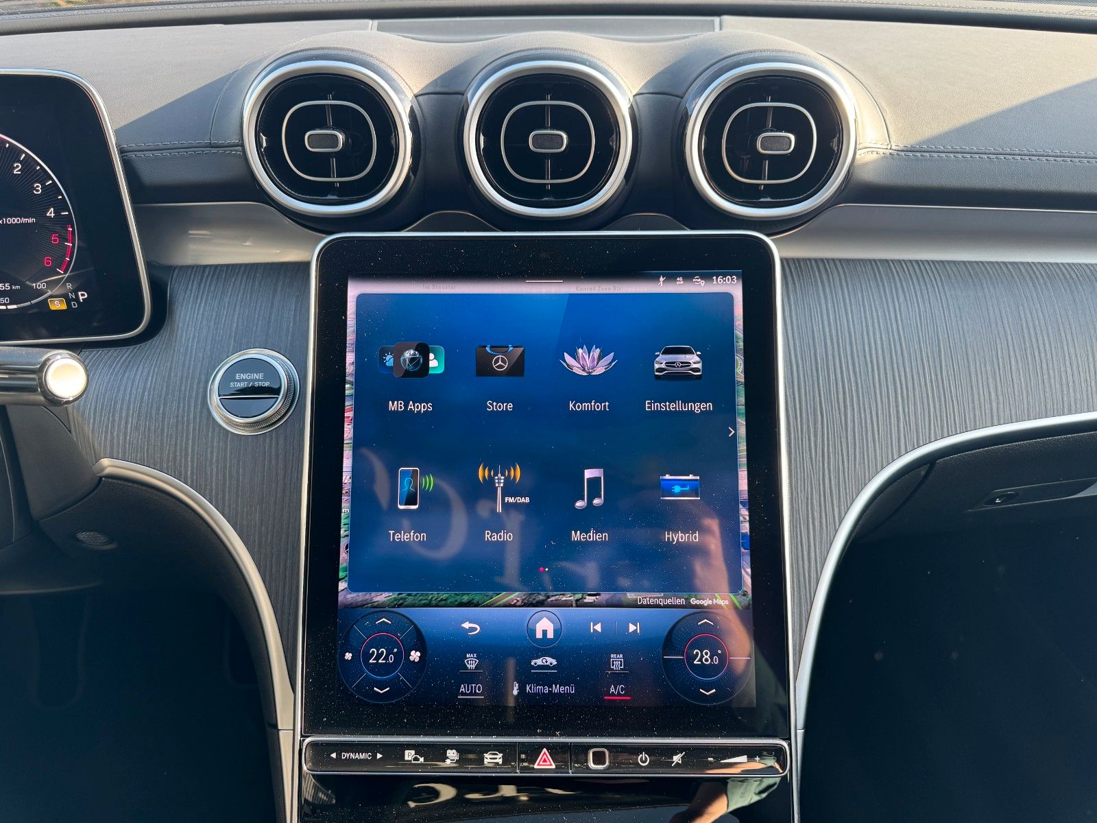 Fahrzeugabbildung Mercedes-Benz C 300de AMG+Pano+Memory+360