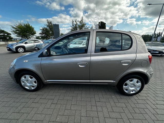 Toyota Yaris  1.0 Sol