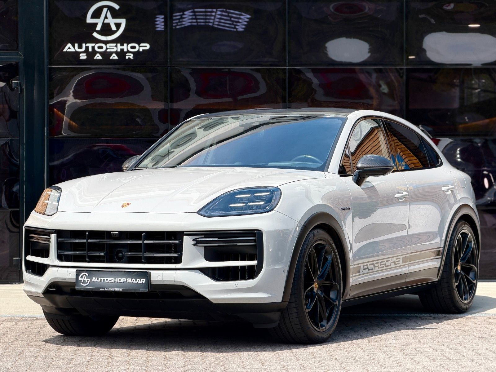 Porsche Cayenne Coupe Turbo E-Hybrid mit GT-Paket
