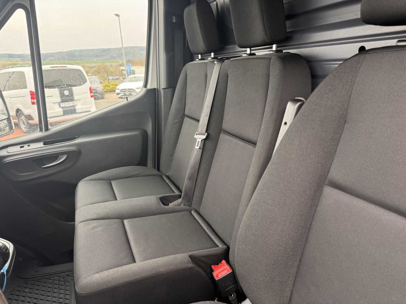 Fahrzeugabbildung Mercedes-Benz Sprinter 516 CDI Werkstatt/Regal AHK3,5to Klima