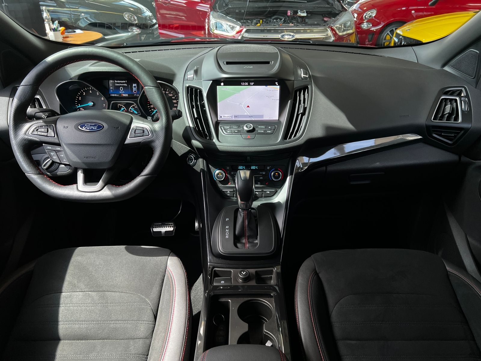 Fahrzeugabbildung Ford Kuga ST-Line Allrad RFK NAVI ALU