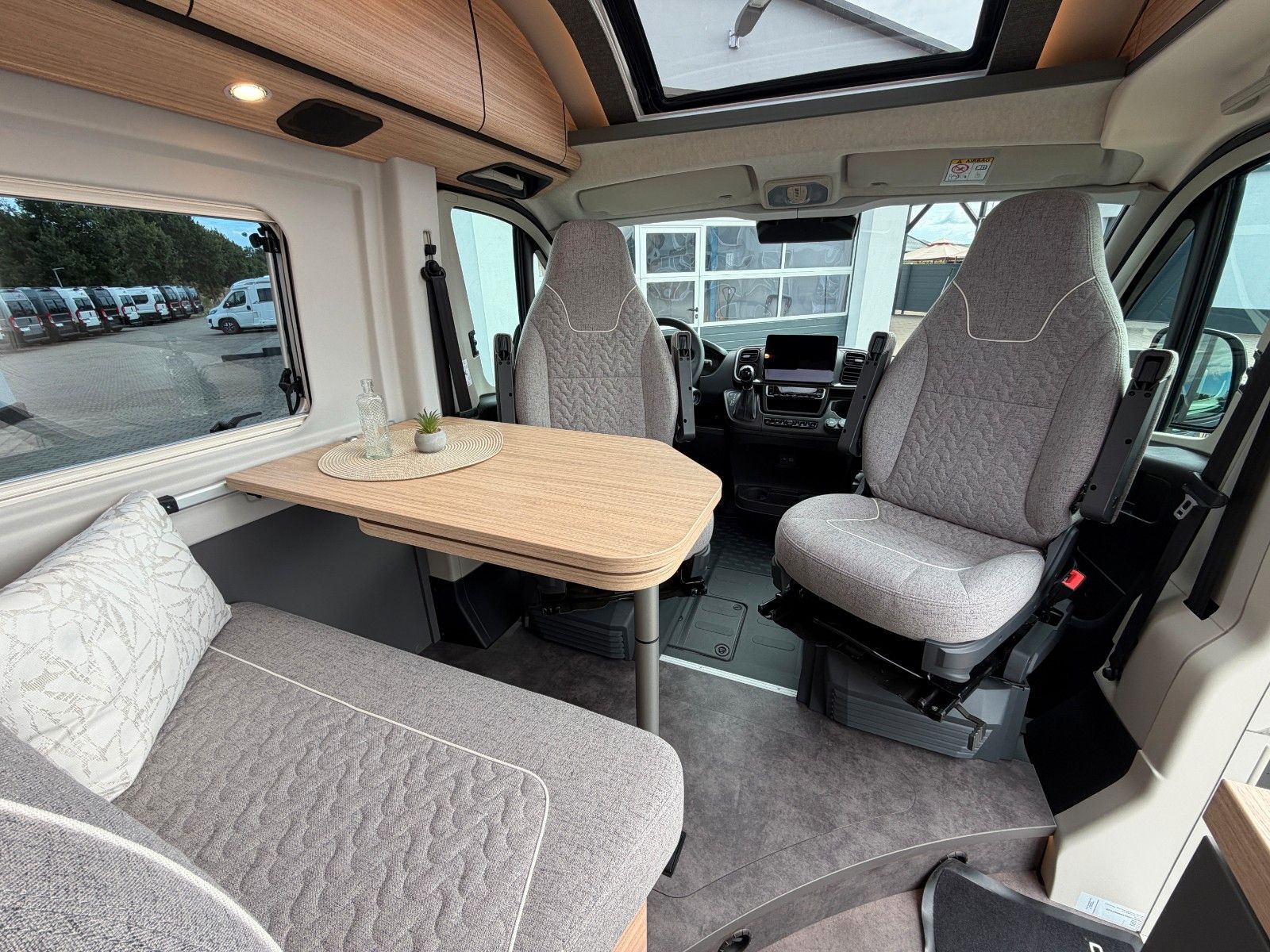 Fahrzeugabbildung Malibu Van charming GT skyview 640 LE