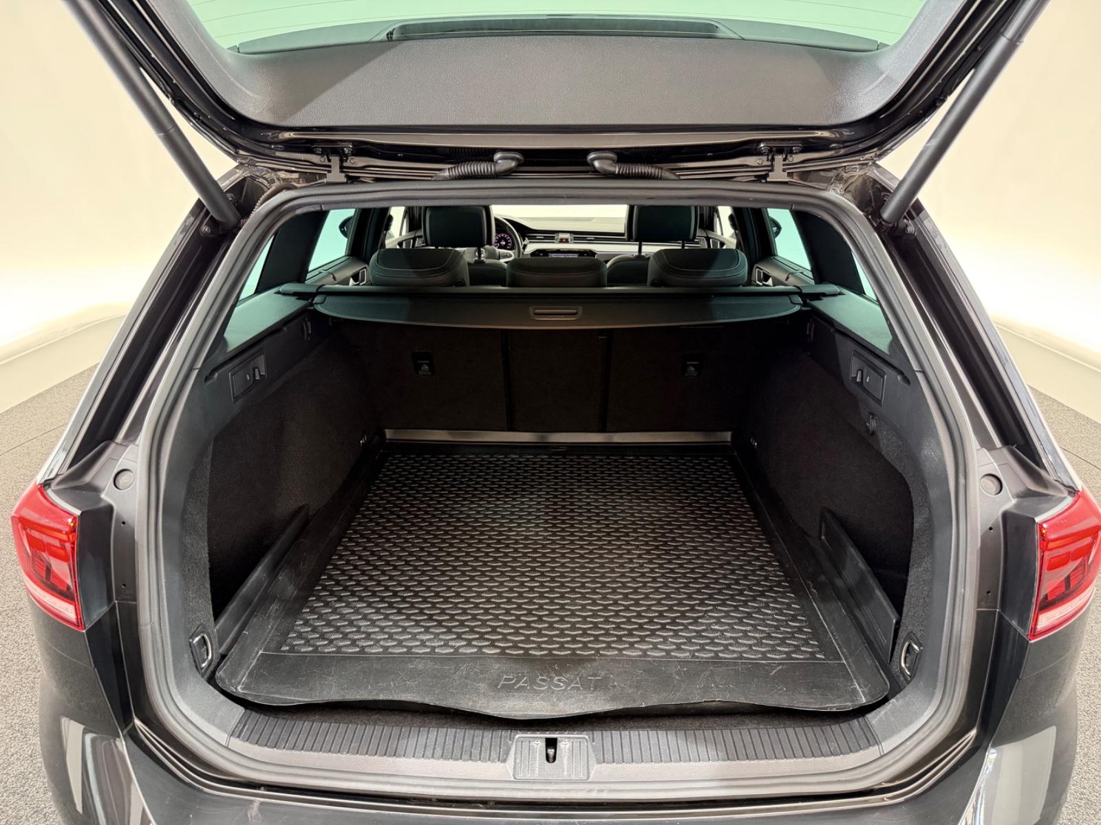 Volkswagen Passat 2.0 TDI*R LINE*LED-R.KAM-PANO-ACC, миниатюра 18