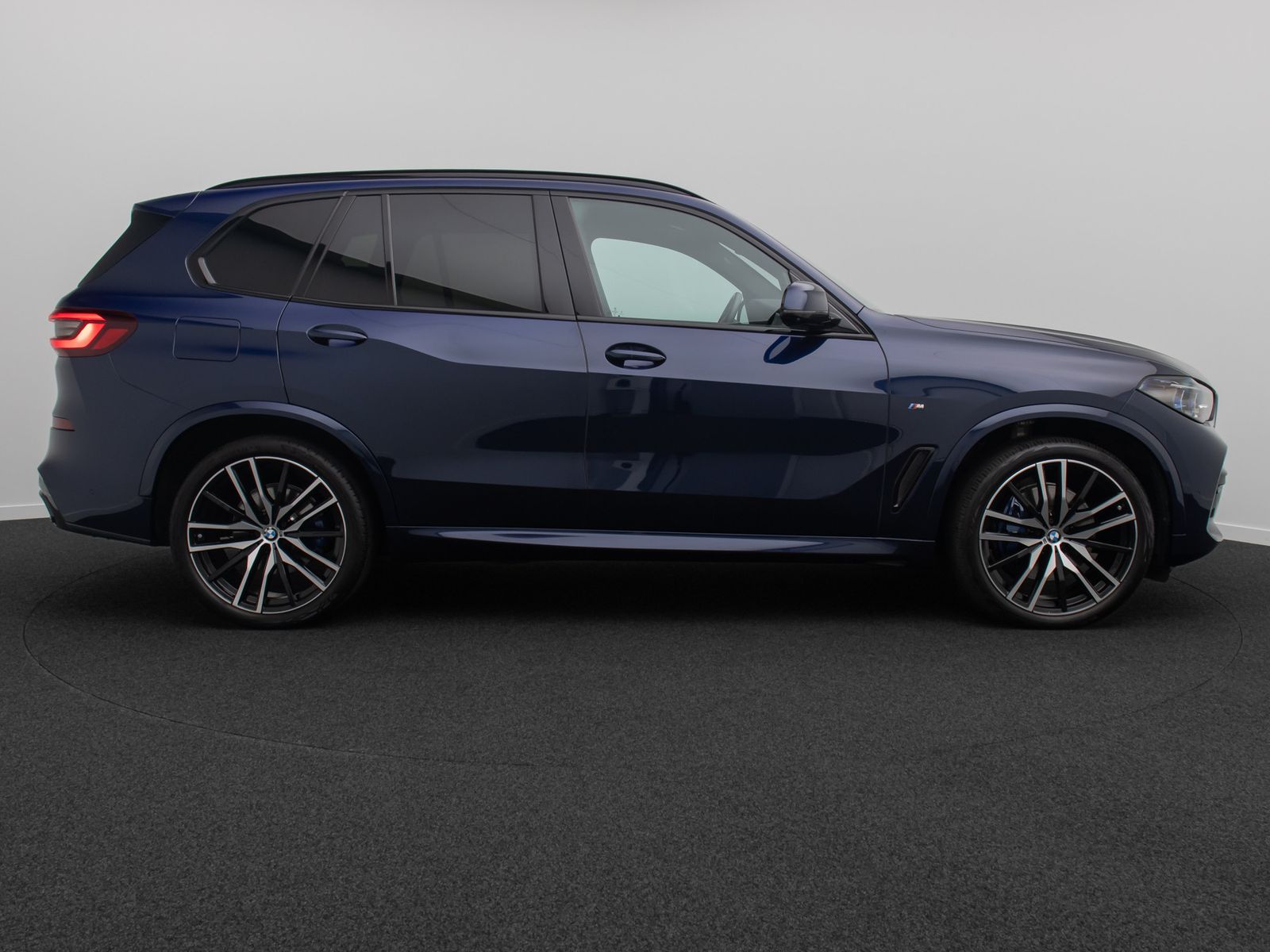 Fahrzeugabbildung BMW X5 xD40i  M Sport 360&deg;Laser HUD DAB H/K 22Zoll