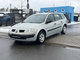 Renault Megane Grandtour 1.6 / KLIMA / "98 TKM"/ TÜV NEU - Renault Megane aus 2003: Kombi