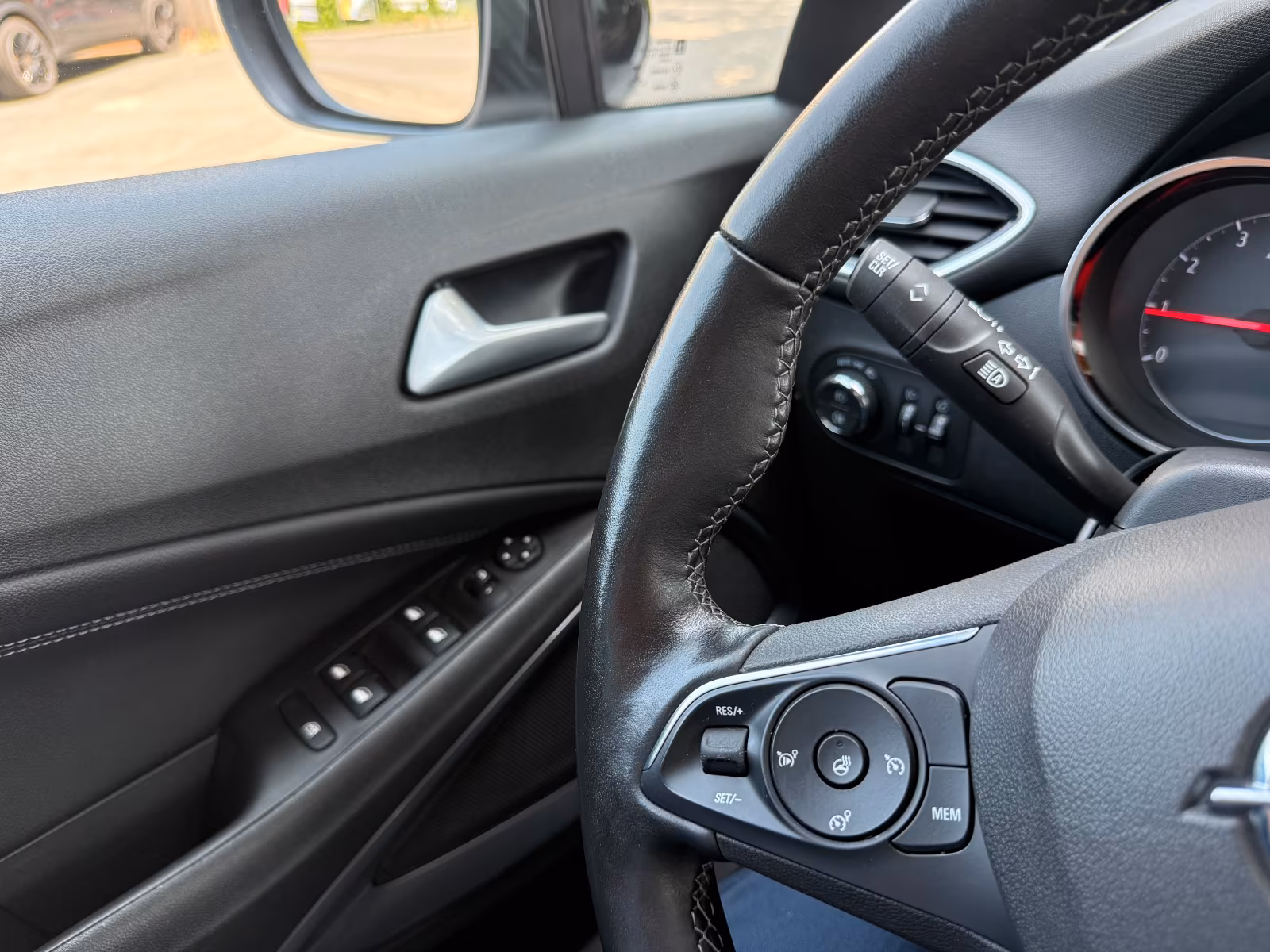 Opel Crossland 1.2 ELEGANCE Automatik (PDC-KAMERA), миниатюра 16
