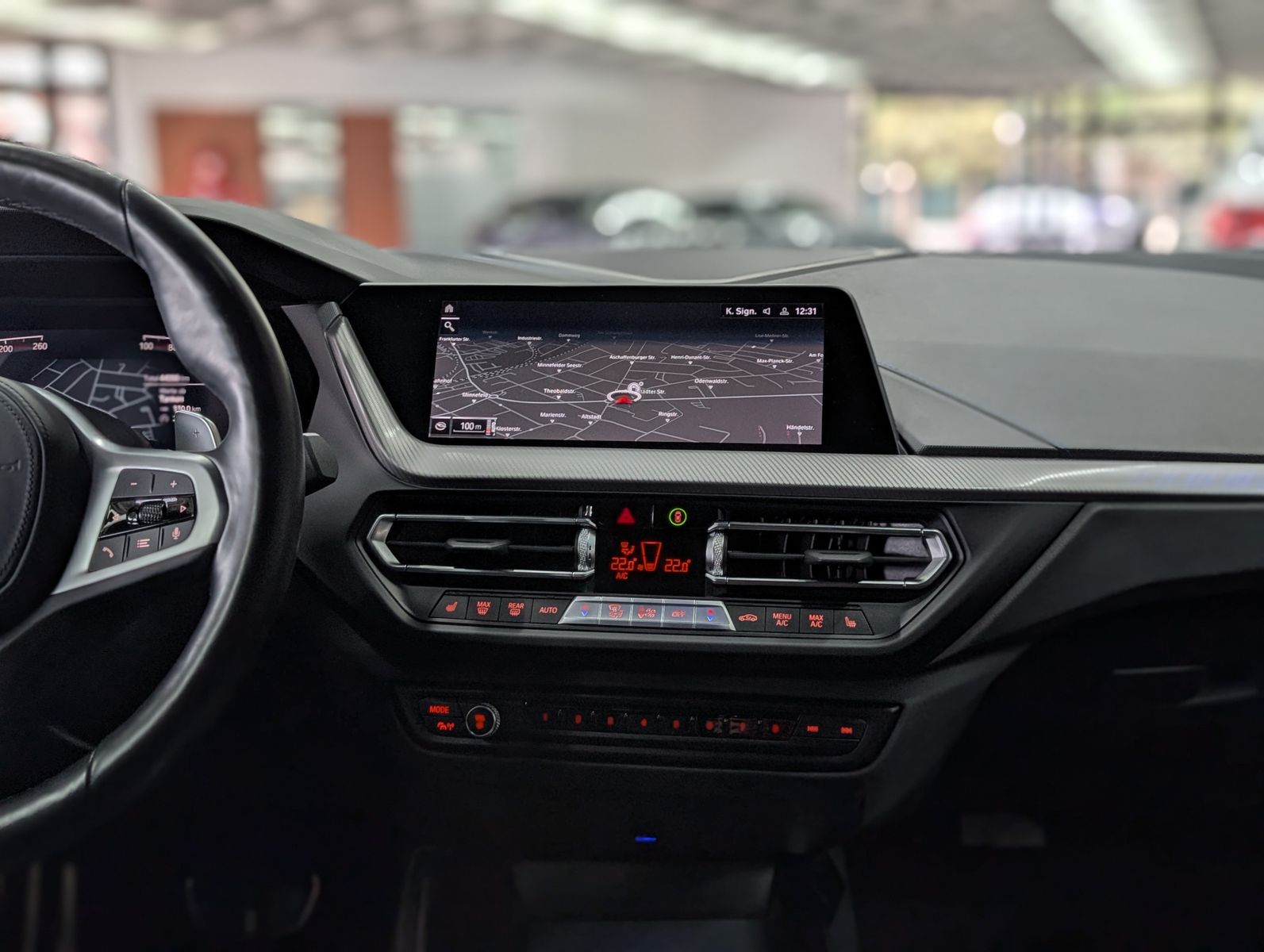 Fahrzeugabbildung BMW 120 i M Sport Shadow-Line AHK VIRT APP AMBI LED