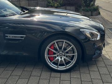 صورة 9 لـ 2015 Mercedes-BENZ AMG GT