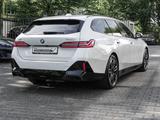 BMW 520d xDrive DA+,PA-Prof,STHZ,AHK,PANO,H/K - BMW 520 in Düsseldorf