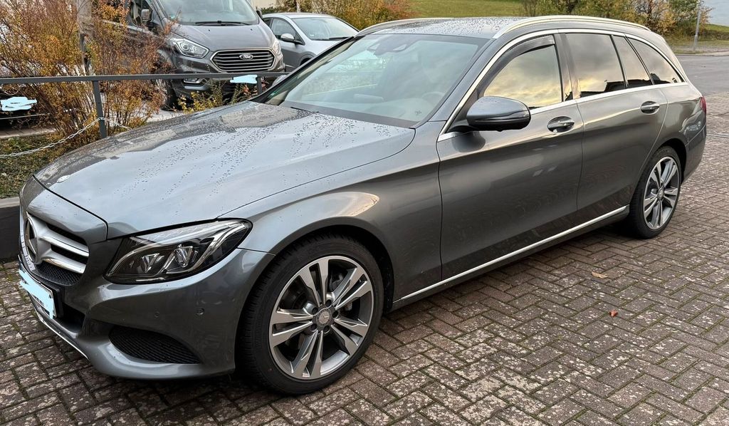 Image of Mercedes-Benz C 300