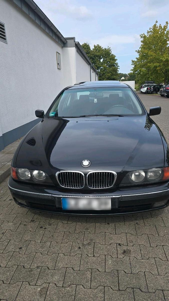 BMW 520