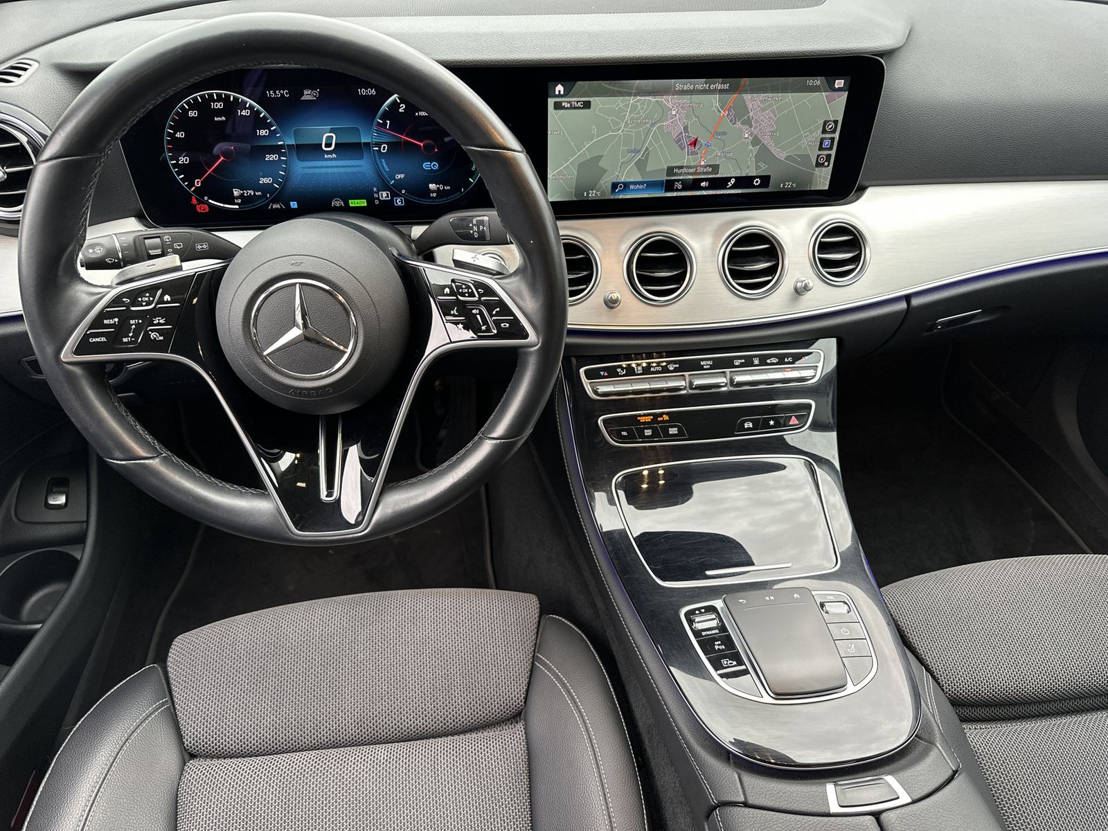 Fahrzeugabbildung Mercedes-Benz E 300de T 4Matic Avantgarde NAV+LED+AHK+WIDESCR