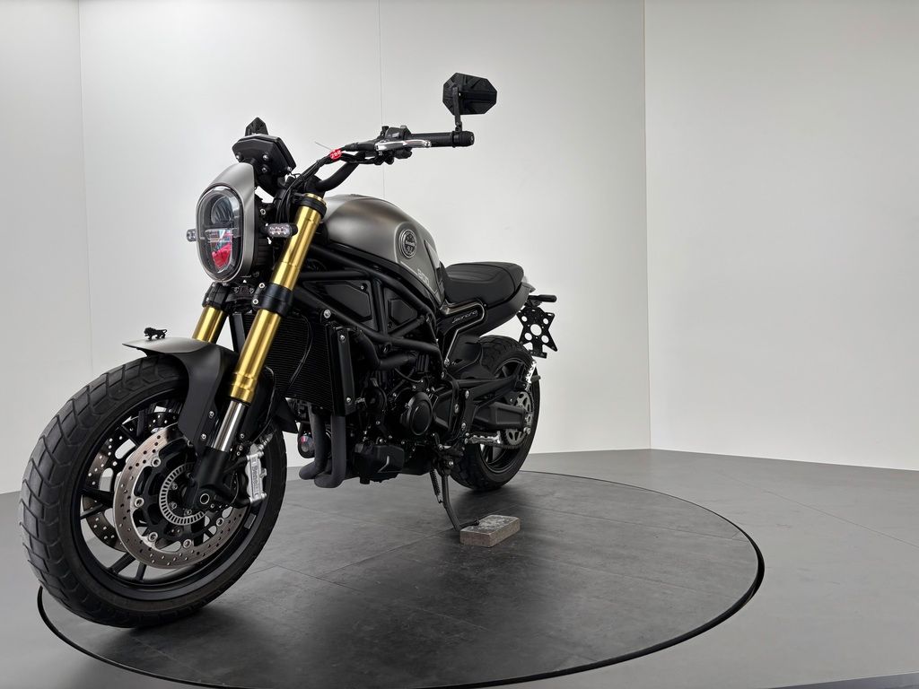 Fahrzeugabbildung Benelli LEONCINO 800 *TOP-ZUSTAND *REIFEN NEU