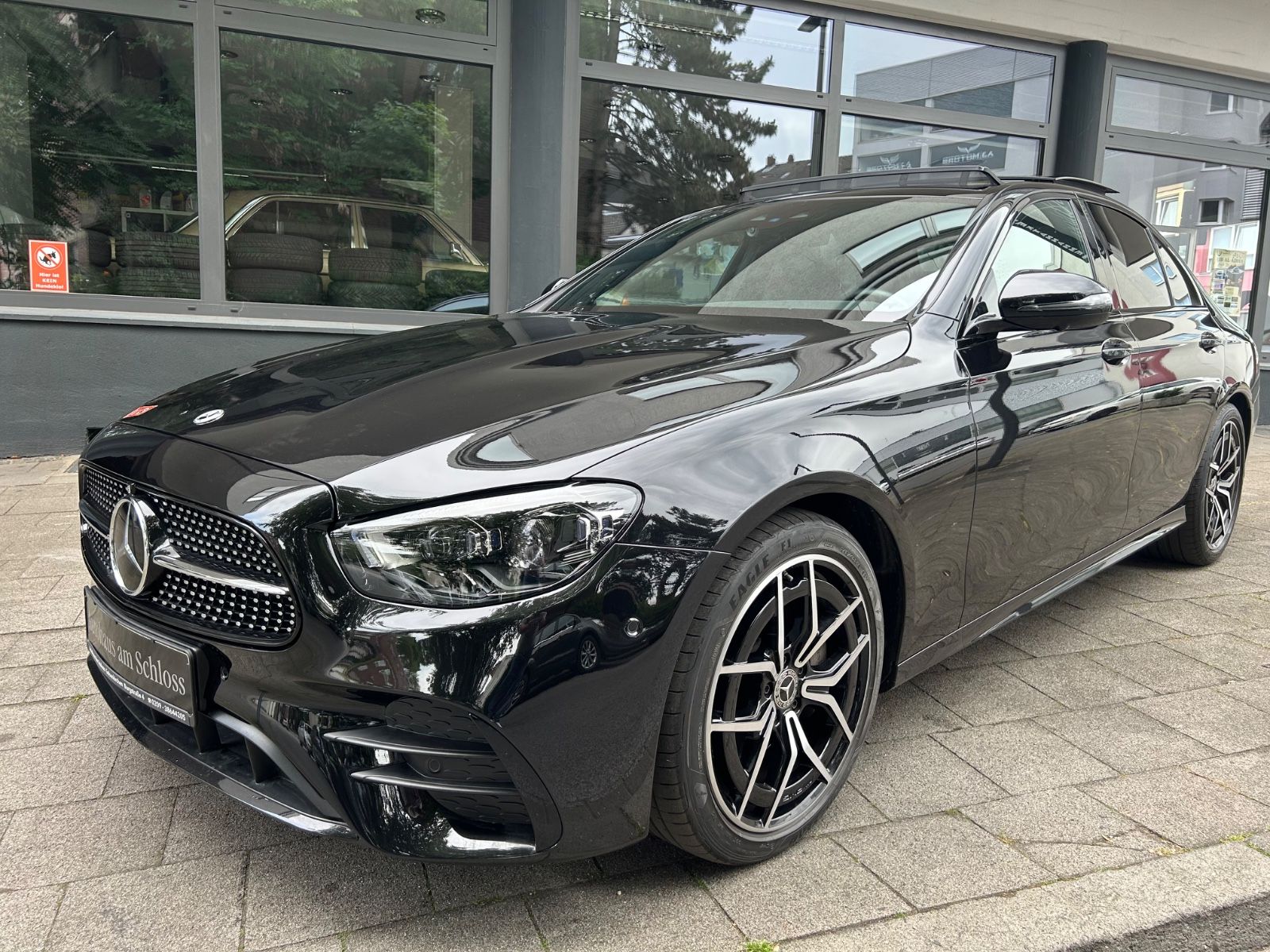 MERCEDES-BENZ E 220 d Panorama AMG Line LED Night-Paket