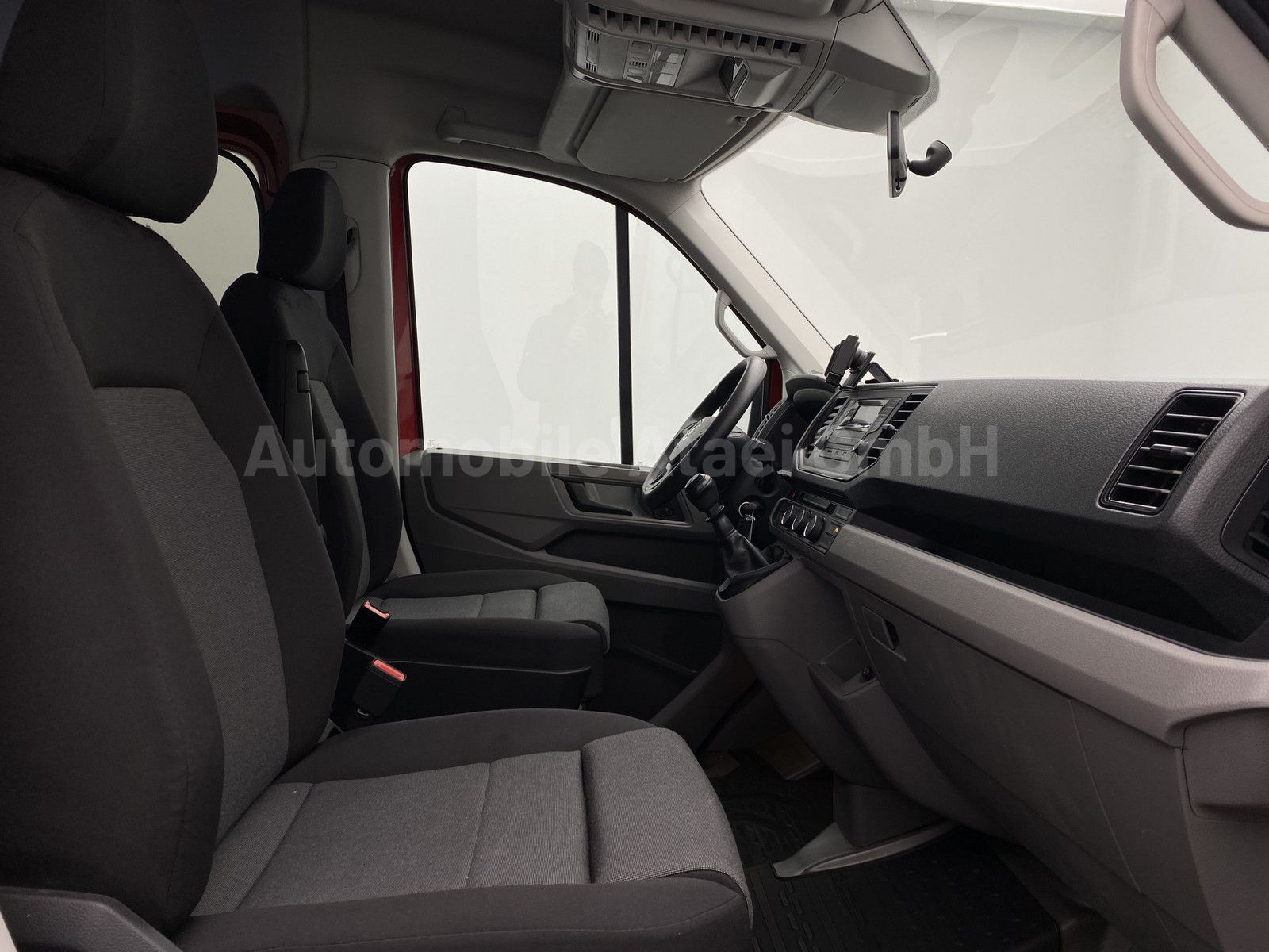 Fahrzeugabbildung Volkswagen Crafter 35 Kombi *ROLLSTUHL-LIFT* 6-SITZE (2565)