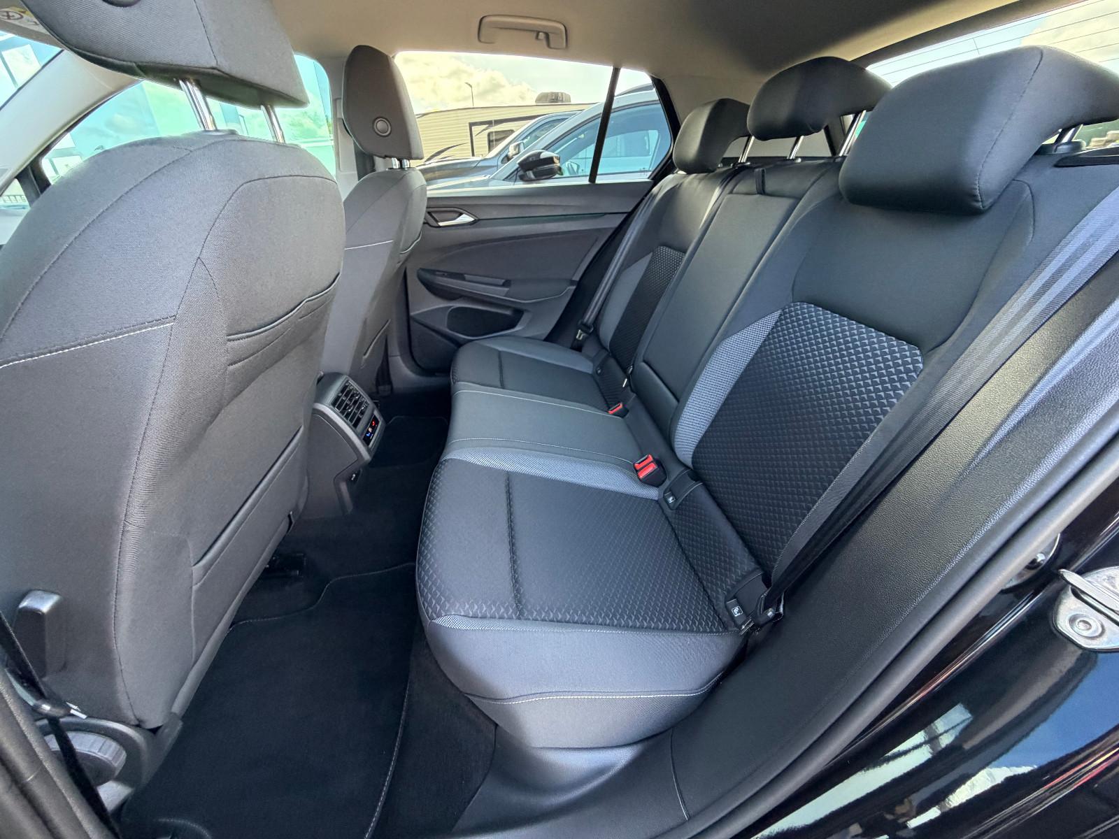 Volkswagen Golf VIII 1.5 eTSI Active DSG AHK Matrix-LED, миниатюра 11