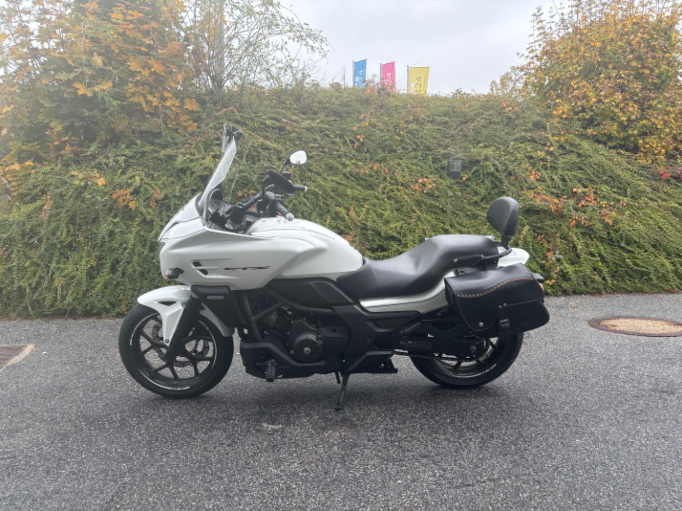 Fahrzeugabbildung Honda CTX 700 D DCT, Koffer, sehr gepflegt, Sissybar