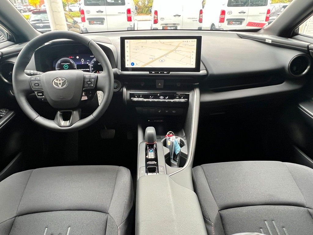 Fahrzeugabbildung Toyota C-HR 1.8 Hybrid FWD Teamplayer Technikpaket