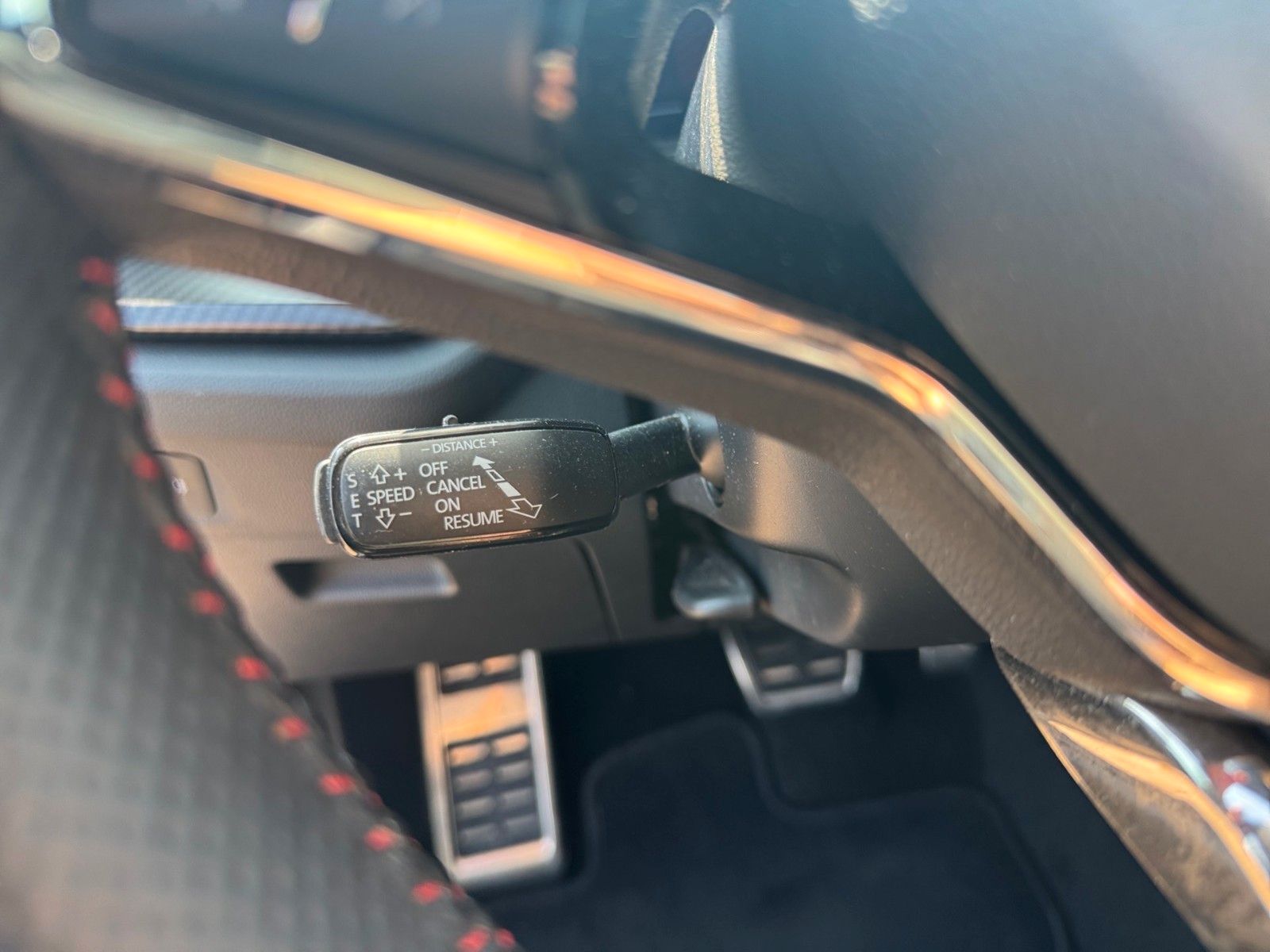 Fahrzeugabbildung SKODA Octavia Combi RS 2.0 TSI