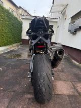 BMW S1000RR HP4 - BMW R4