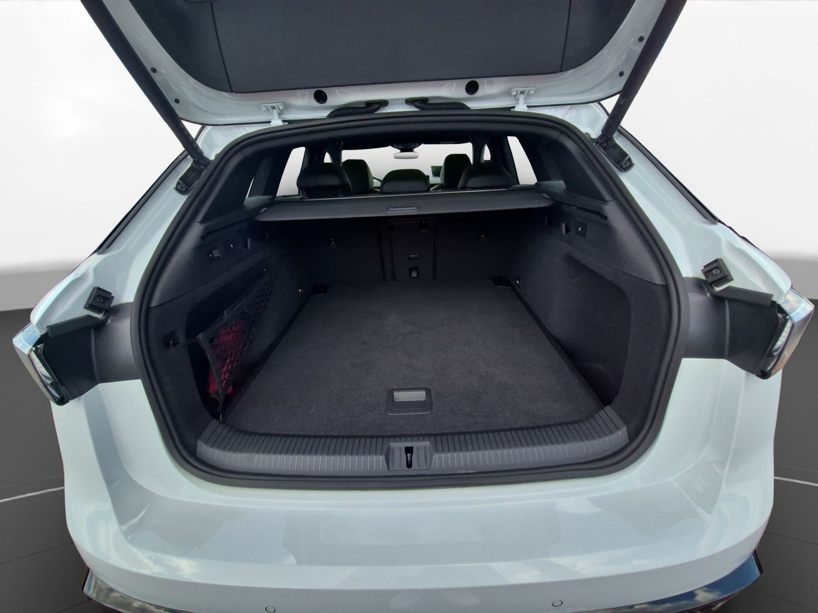 Volkswagen ID.7 Tourer GTX 340ps 4Motion AHK Pano Harman Wä foto 12