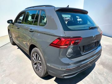 Volkswagen Tiguan - 5