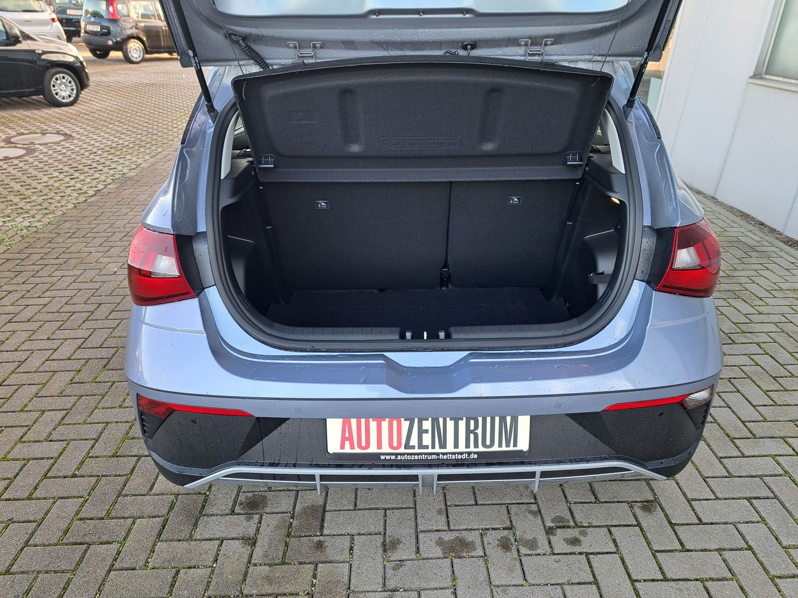 Fahrzeugabbildung Hyundai i20 1.2 NAVI ALU WINTERPAKET KAMERA KLIMA