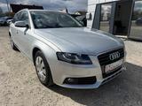 Audi A4 Avant Attraction/TOP ZUSTAND/WENIG KILOMETER - Audi A4: Attraction