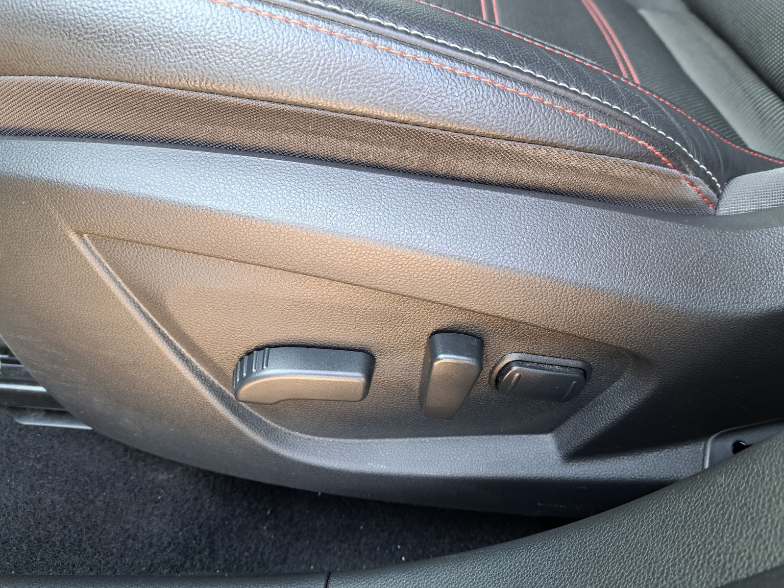 Fahrzeugabbildung Renault Arkana R.S. Line PARK-ASSIST LED NAVI AUTOMATIK