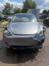 Tesla Model Y Basis RWD - Tesla Model Y Unfallwagen