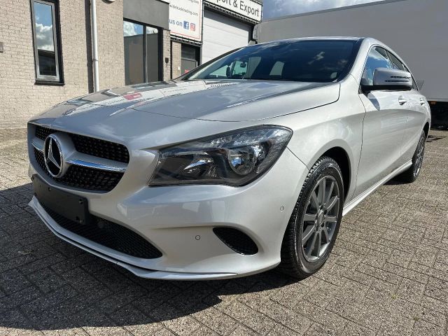 MERCEDES-BENZ CLA-Klasse 200 D - SHOOTING BRAKE + STANDKLIMA +
