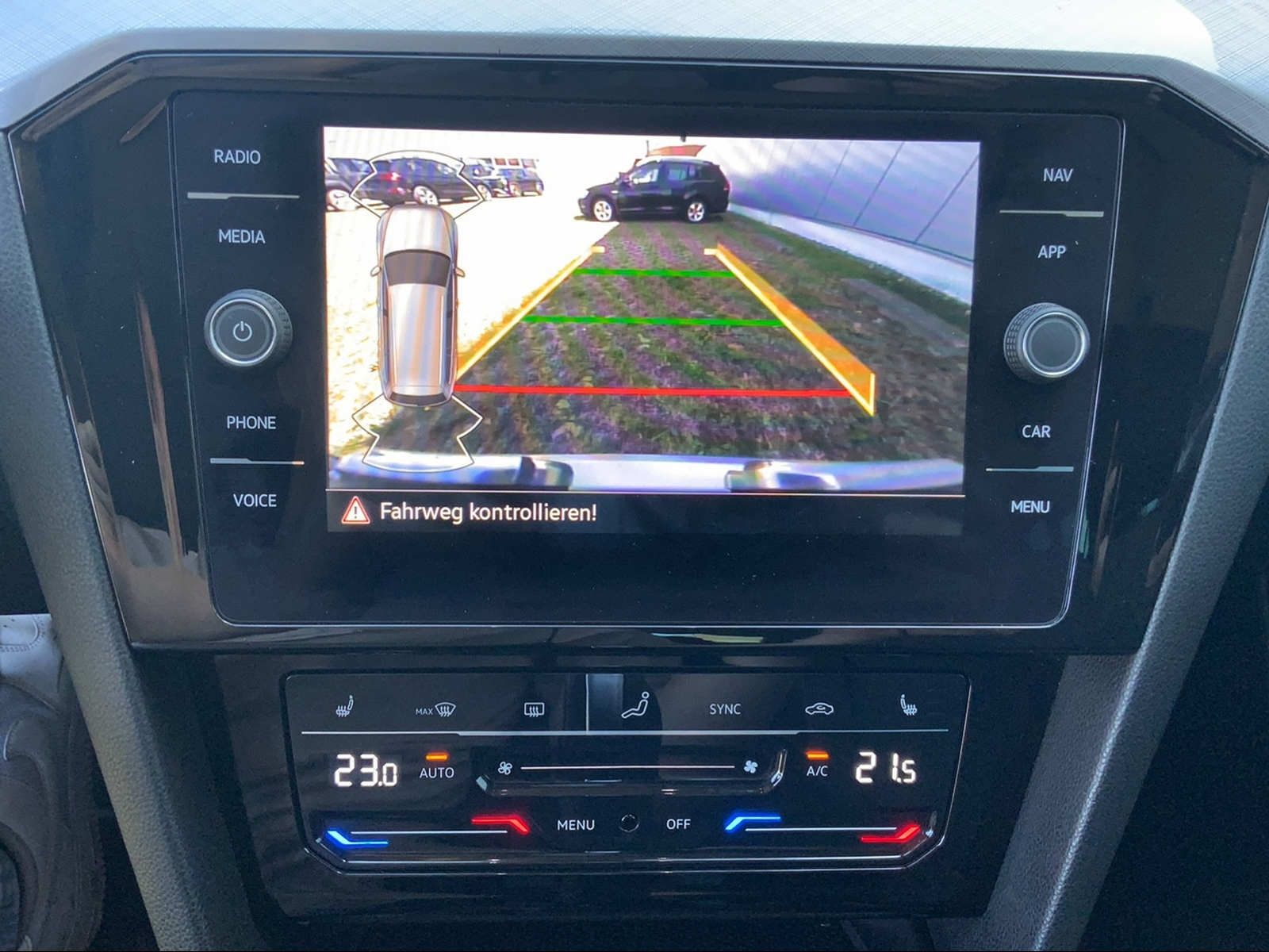 Passat Variant 1.5 TSI Business RFK,SHZ,NAV, LED