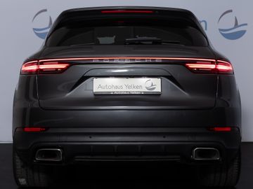 Porsche Cayenne - 5