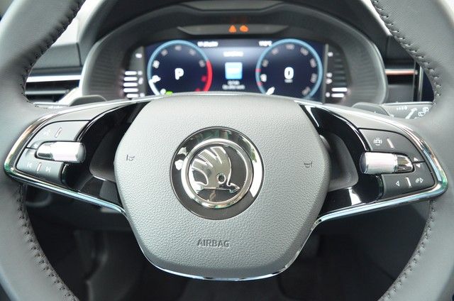 Fahrzeugabbildung SKODA Kamiq Style TSI DSG LED Navi virtual cockpit