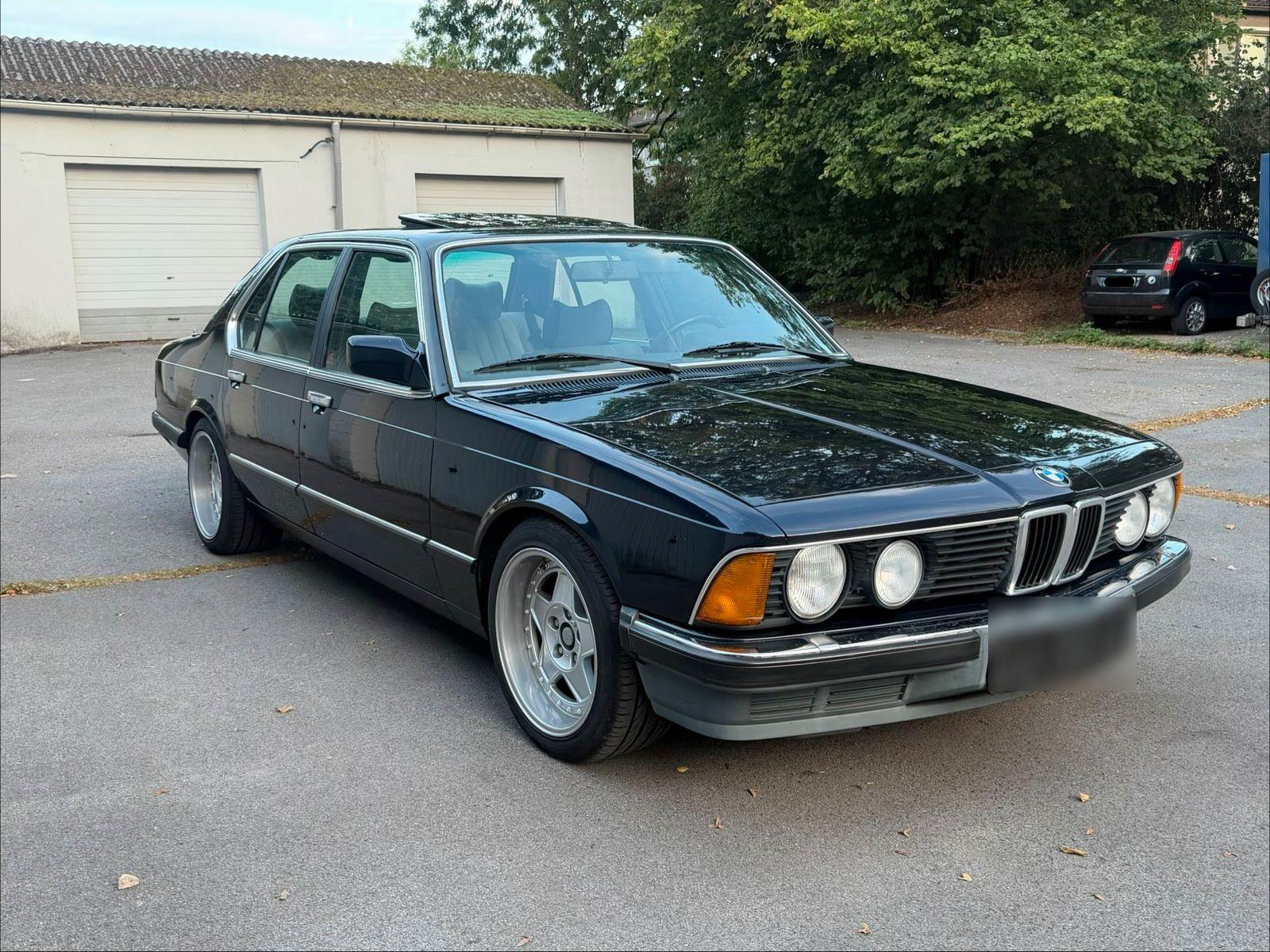 BMW 728