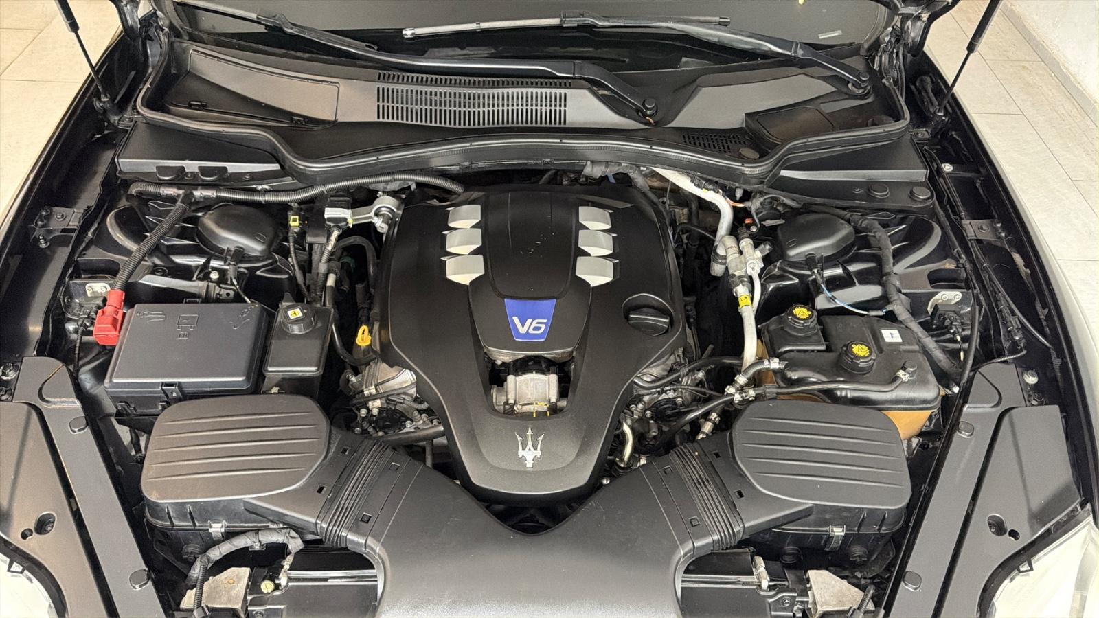 Maserati Quattroporte S V6 Biturbo 410 ch • BVA • Cuir • Sièges ventilés • Caméra