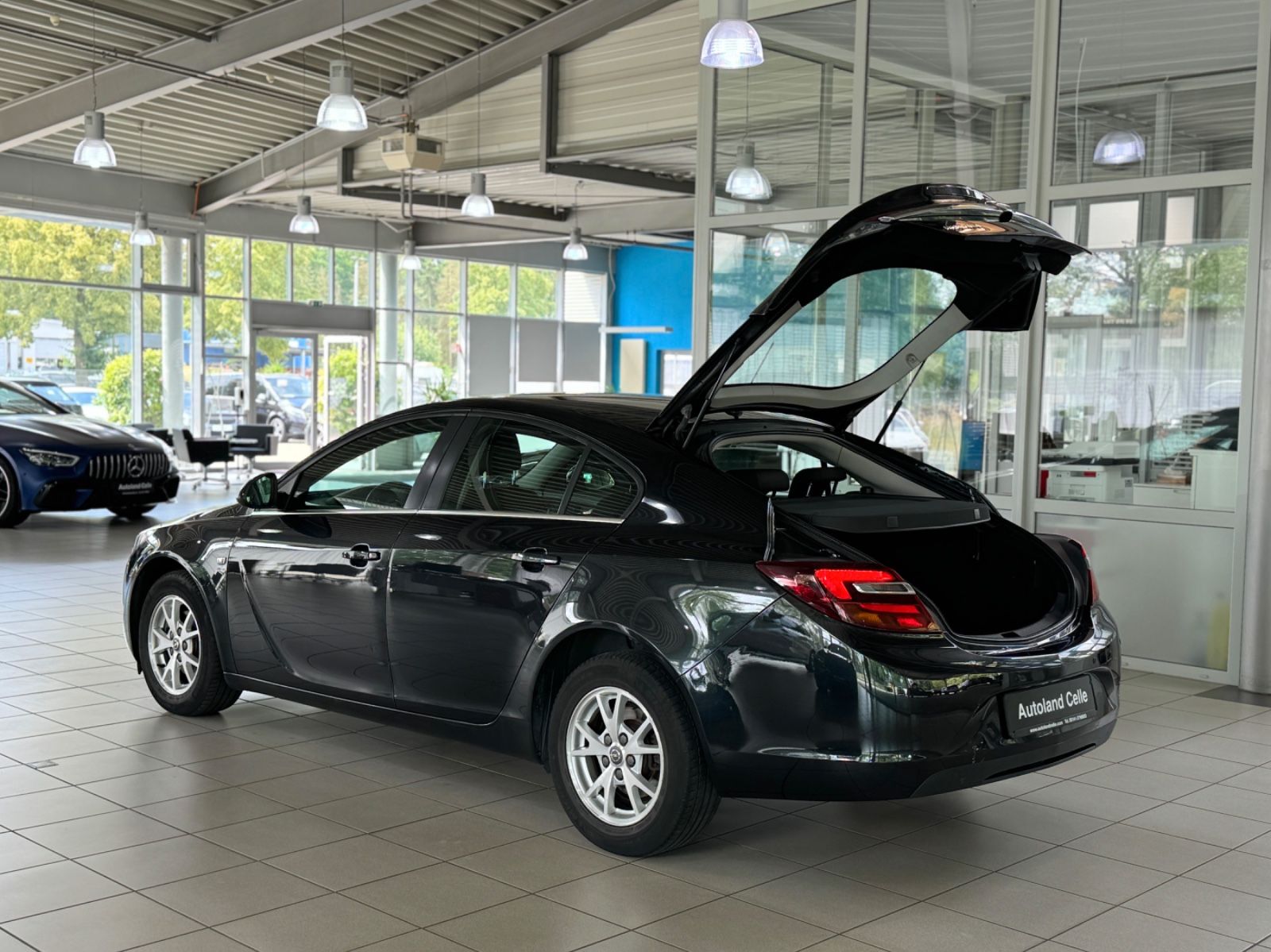 Fahrzeugabbildung Opel Insignia A Limo. 1.4 PDC Klima Temp Alarm201